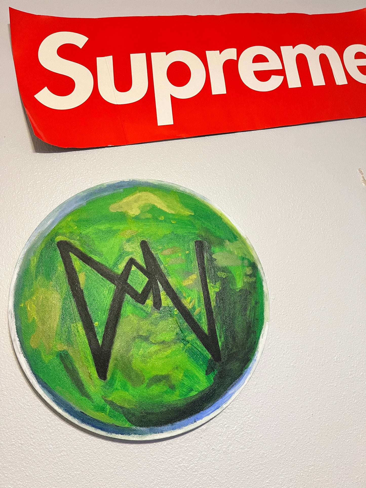 DIFFERENT PLANET 🌎 (DON LOGO)